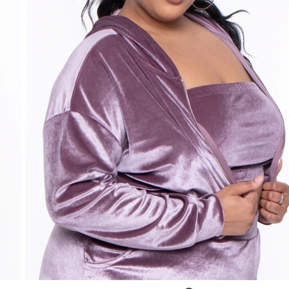 NWT Velour hoodie jacket in Mauve